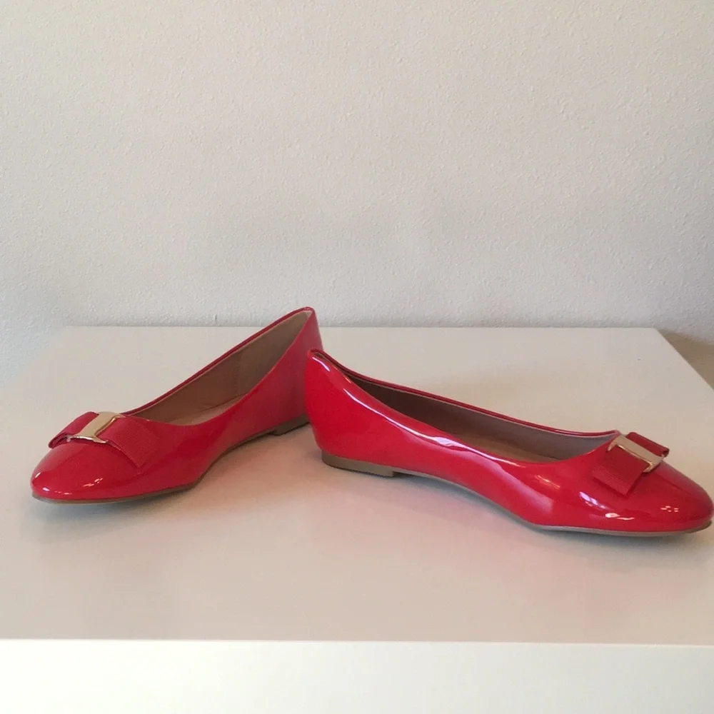 New WB Woman’s Journee Collection Red Patent Leather Ballet Flats